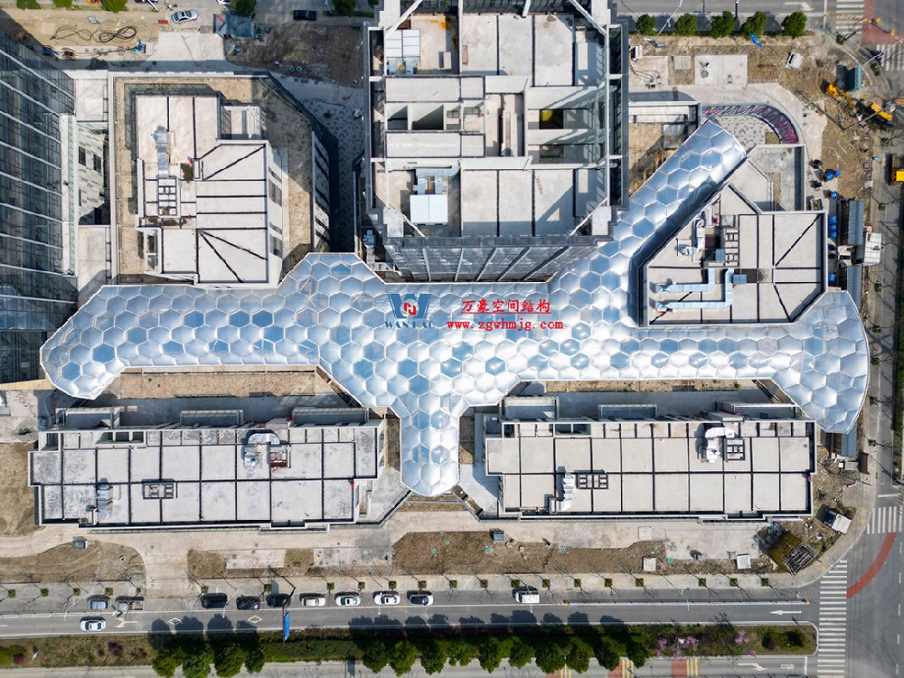 ETFE氣枕膜結(jié)構(gòu)天幕，讓商業(yè)街更具神韻！