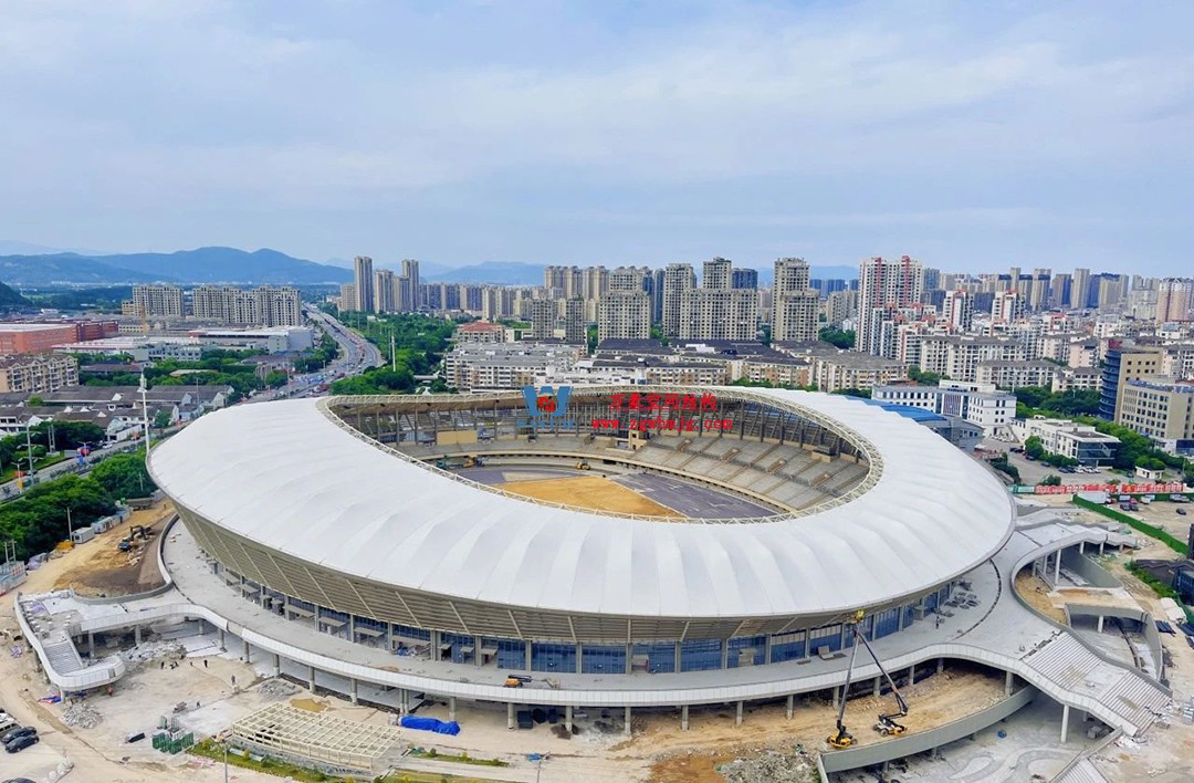 這個(gè)項(xiàng)目已完工，眾星云集，演唱會(huì)即將開(kāi)始！